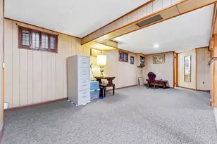 840 Roosevelt Ave, Secaucus, NJ 07094 - Photo 25