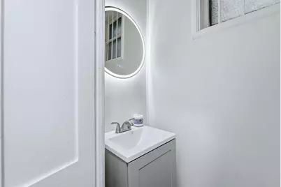 114 Oak St, Jersey City, NJ 07304 - Photo 19