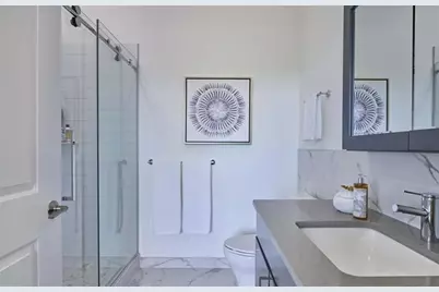 250 Avenue E #612, Bayonne, NJ 07002 - Photo 7