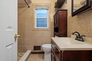 1094 Avenue C, Bayonne, NJ 07002 - Photo 9
