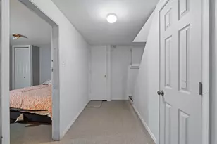 1094 Avenue C, Bayonne, NJ 07002 - Photo 17