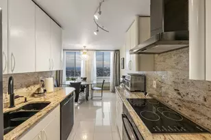 300 Winston Dr, Cliffside Park, NJ 07010 - Photo 13