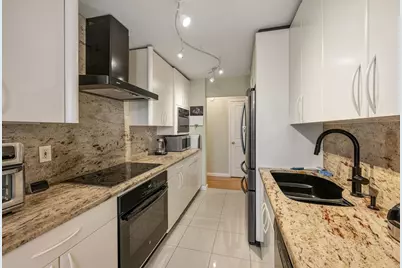 300 Winston Dr #2922, Cliffside Park, NJ 07010 - Photo 11