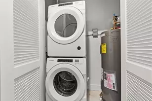 425 Avenue C, Bayonne, NJ 07002 - Photo 17