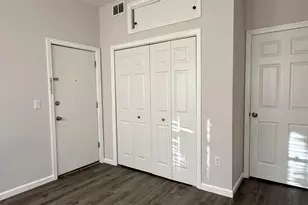 38 Clendenny Ave, Jersey City, NJ 07304 - Photo 13