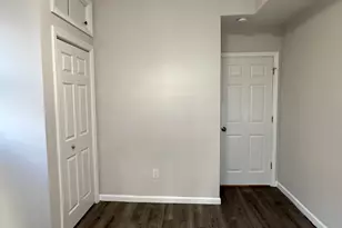 38 Clendenny Ave, Jersey City, NJ 07304 - Photo 11