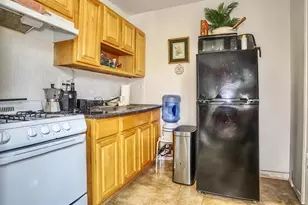 330 Halladay St, Jersey City, NJ 07304 - Photo 11