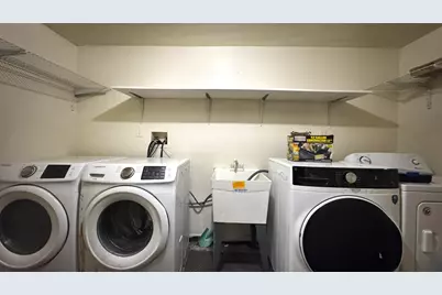 30 Elm Ct #2, Bayonne, NJ 07002 - Photo 23