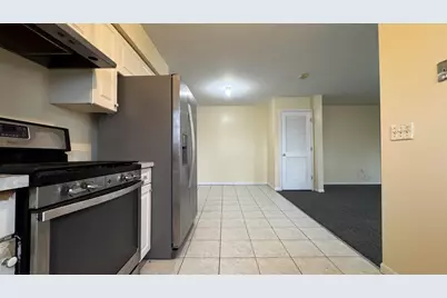 30 Elm Ct #2, Bayonne, NJ 07002 - Photo 9