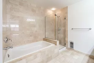 4 Constellation Pl, Jersey City, NJ 07305 - Photo 23