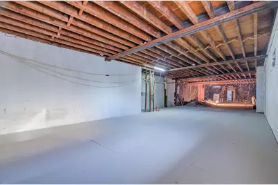 477 Avenue C, Bayonne, NJ 07002 - Photo 3