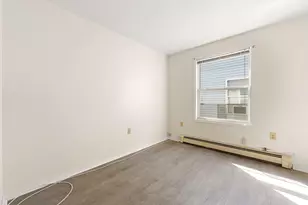 338 Johnston Ave, Jersey City, NJ 07304 - Photo 11