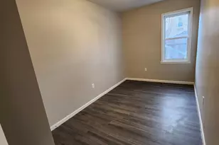 23 Bayview Ave, Jersey City, NJ 07305 - Photo 7