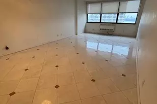 7000 Blvd E, Guttenberg, NJ 07093 - Photo 9