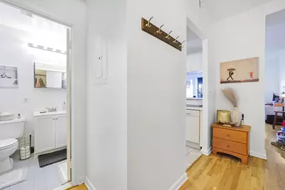 227 Christopher Columbus Dr #209B, Jersey City, NJ 07302 - Photo 9