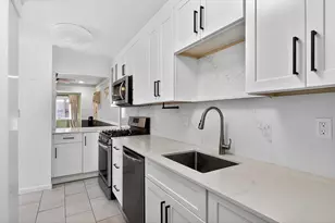 27 Mechanic St, Bayonne, NJ 07002 - Photo 3