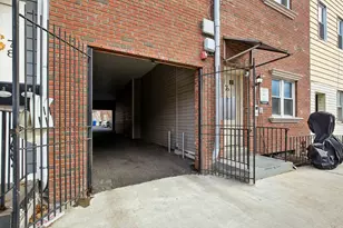 76 Hutton St, Jersey City, NJ 07307 - Photo 29