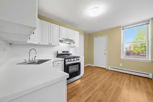 143 W 3rd St, Bayonne, NJ 07002 - Photo 9