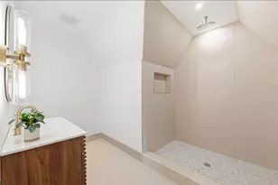 221 Clerk St, Jersey City, NJ 07305 - Photo 11