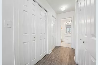 206 Shearwater Ct West #74, Jersey City, NJ 07305 - Photo 7