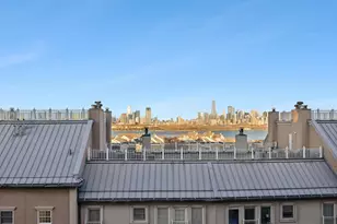 206 Shearwater Ct W, Jersey City, NJ 07305 - Photo 9