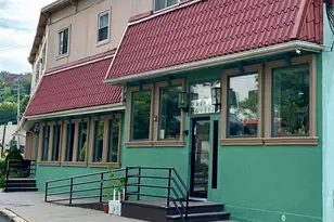 200 Old River Rd, Edgewater, NJ 07020 - Photo 1