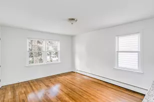 8 Kelly Pkwy, Bayonne, NJ 07002 - Photo 3