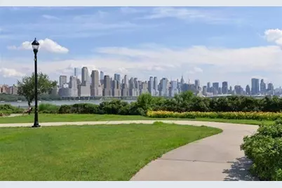 7400 River Rd #116, North Bergen, NJ 07047 - Photo 27