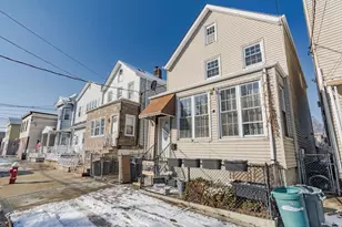 179 Hobart Ave, Bayonne, NJ 07002 - Photo 3