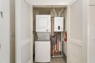 391 Palisade Ave, Jersey City, NJ 07307 - Photo 13