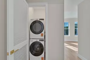 24 Clinton Ave, Jersey City, NJ 07304 - Photo 15