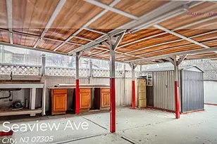 215 Seaview Ave, Jersey City, NJ 07305 - Photo 17