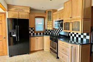 720 Hudson Ave, Secaucus, NJ 07094 - Photo 5