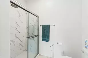 275 Custer Ave, Jersey City, NJ 07305 - Photo 27