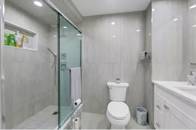 300 Winston Dr #C0910, Cliffside Park, NJ 07010 - Photo 19