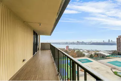 300 Winston Dr #C0910, Cliffside Park, NJ 07010 - Photo 3