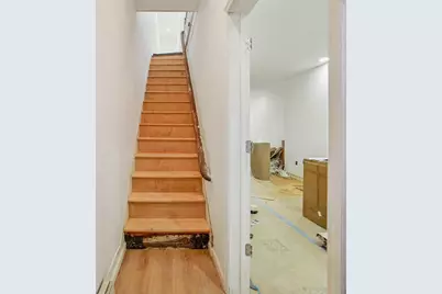 68 Seidler St, Jersey City, NJ 07304 - Photo 29