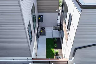 221 Columbia Ave, Jersey City, NJ 07307 - Photo 21