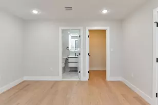 221 Columbia Ave, Jersey City, NJ 07307 - Photo 19