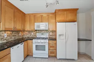 3444 John F. Kennedy Blvd, Jersey City, NJ 07307 - Photo 21