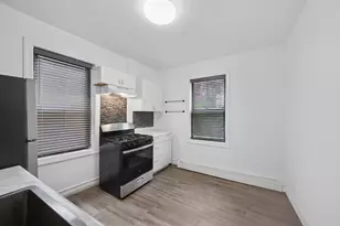 122A Baldwin Ave, Jersey City, NJ 07306 - Photo 5