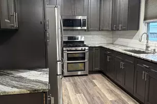 10 Raydol Ave, Secaucus, NJ 07094 - Photo 9