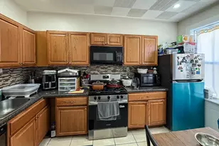 125 Mallory Ave, Jersey City, NJ 07304 - Photo 1