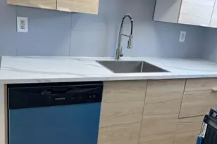 571 Avenue A, Bayonne, NJ 07002 - Photo 3