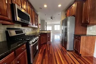 24 Mallard Pl, Secaucus, NJ 07094 - Photo 9