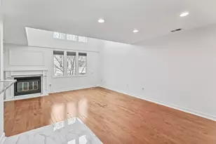 816 Topsail Ln, Secaucus, NJ 07094 - Photo 3