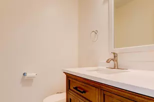 816 Topsail Ln, Secaucus, NJ 07094 - Photo 31