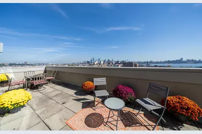 689 Luis M Marin Blvd #PENTHOUSE 2A, Jersey City, NJ 07302 - Photo 19