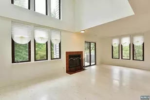 798 Spinnaker Ct, Secaucus, NJ 07094 - Photo 3