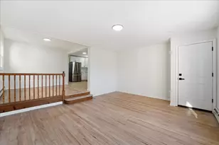 212 Seaview Ave, Jersey City, NJ 07305 - Photo 9